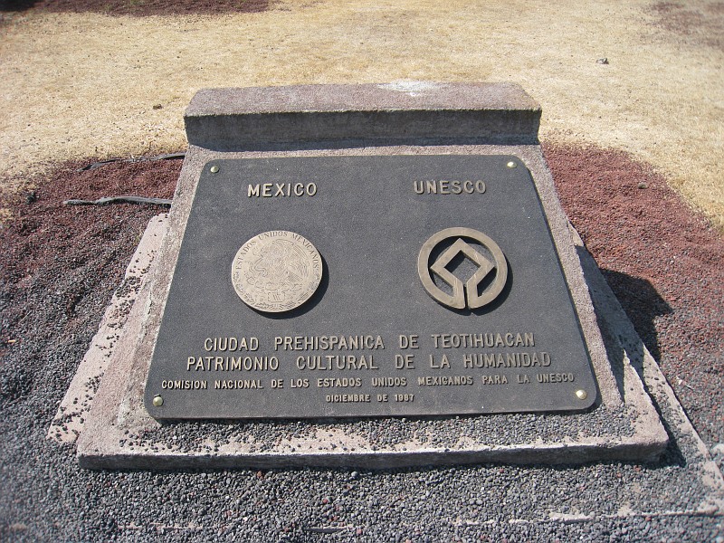 Mexico Pyramids - Mexico City 2009 0060.jpg - A trip to the Teotihuacan area of Mexico to visit the pyramids. A vast complex and a great climb to the top. This was followed by lunch in a cave, then a visit to the historical center of Mexico City. March 2009.